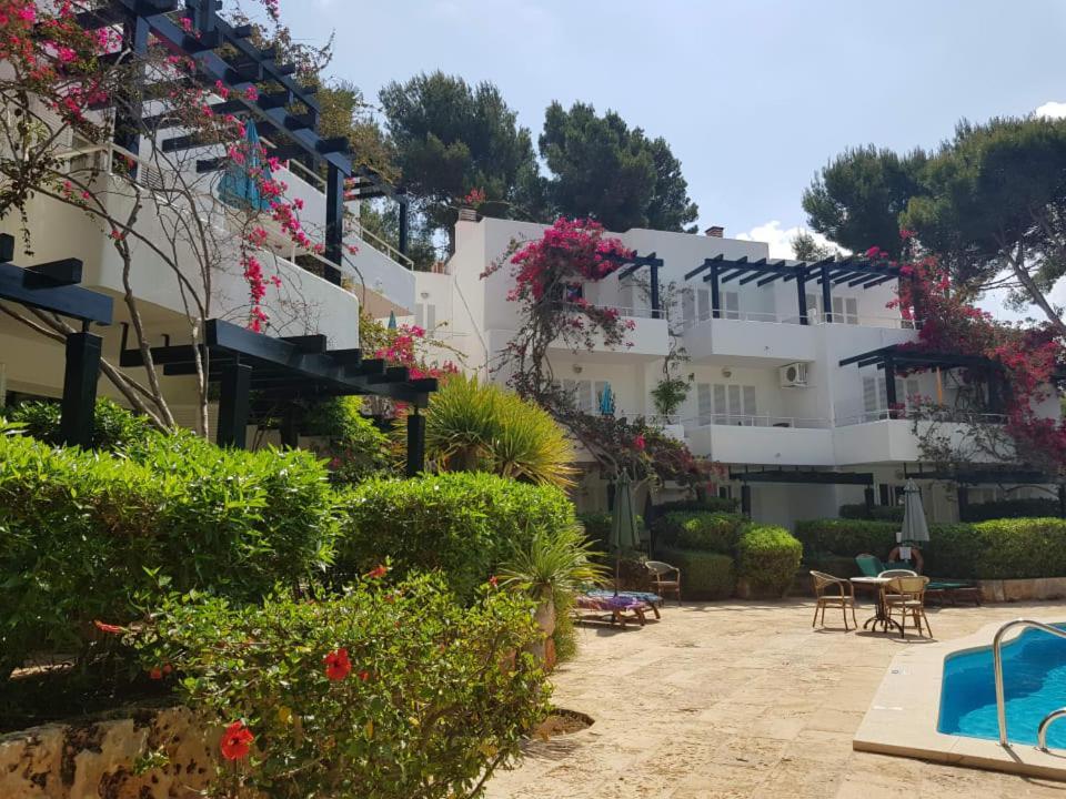 Apartamentos Los Tilos Peguera Esterno foto